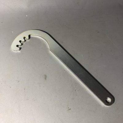 Schlüssel f. Krümmermutter 4